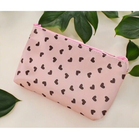 Small Hearts Zipper Makeup Bag - Picture 4 of 5